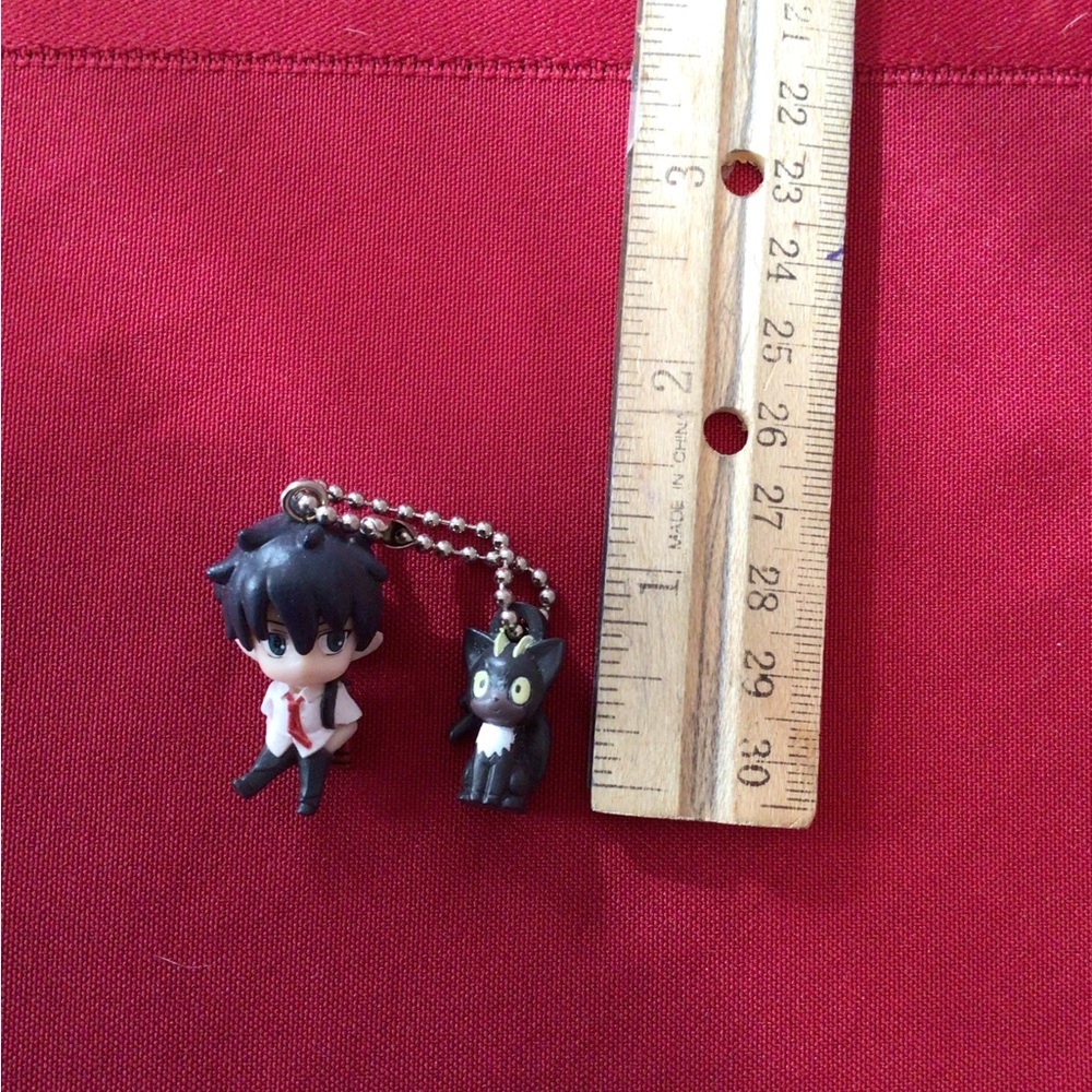 Little anime keychain /figure thing - Picture 3 of 5